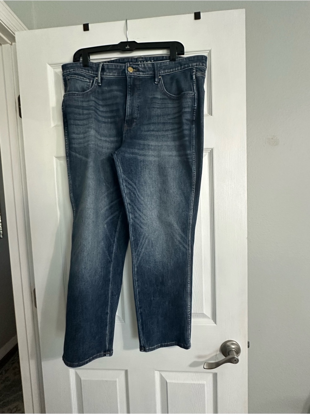 WHBM women’s crop Jeans